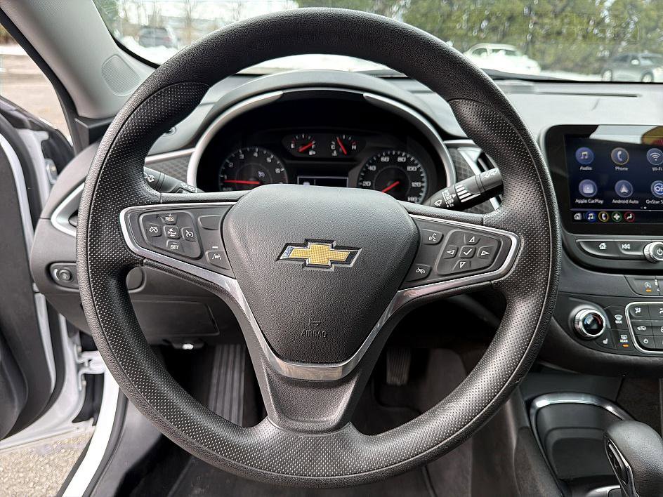Used 2023 Chevrolet Malibu LT image 13