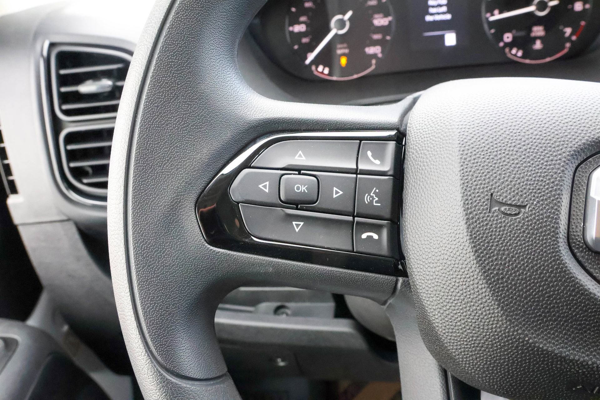 New 2026 RAM ProMaster 3500 w/ Convenience Group image 23