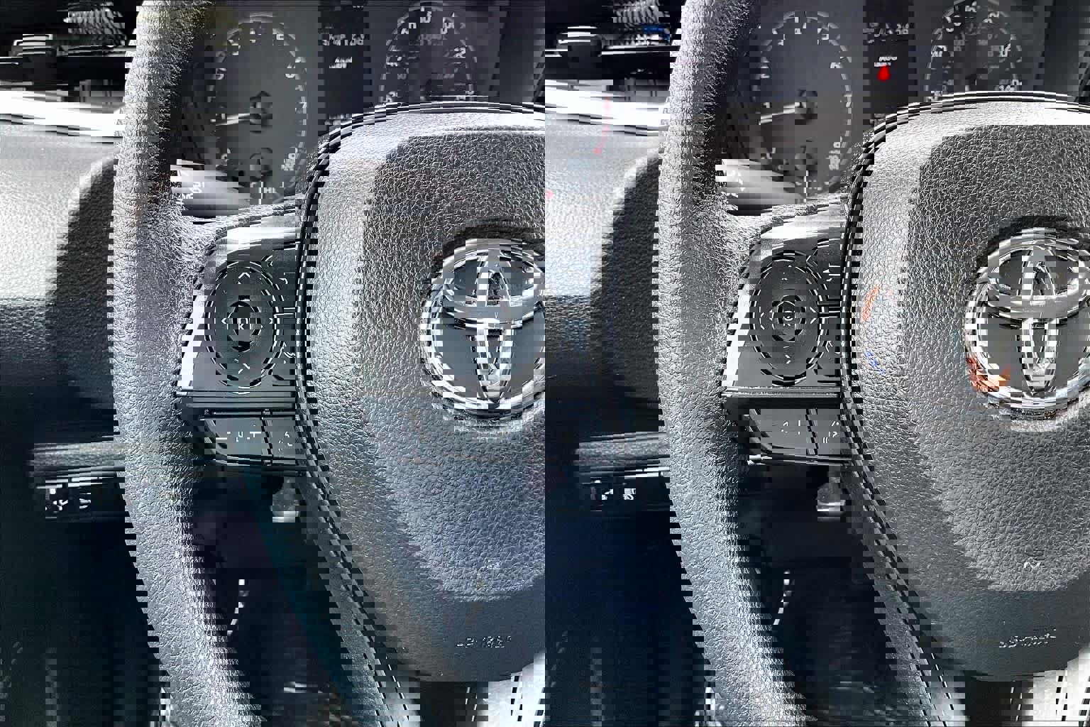 Used 2024 Toyota Corolla LE image 23