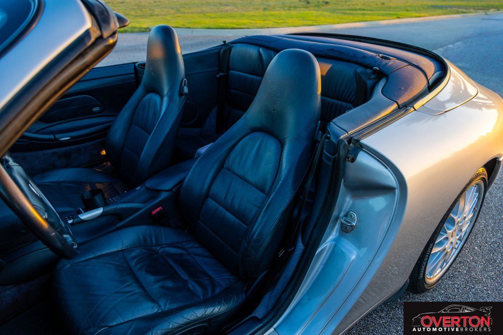 Used 2000 Porsche 911 Carrera RWD image 12