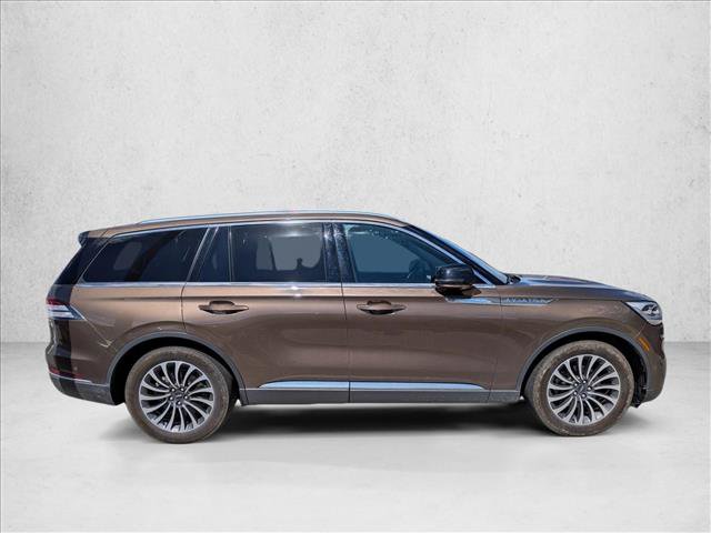 Used 2022 Lincoln Aviator Reserve w/ Equipment Group 201A AWD/4WD image 4
