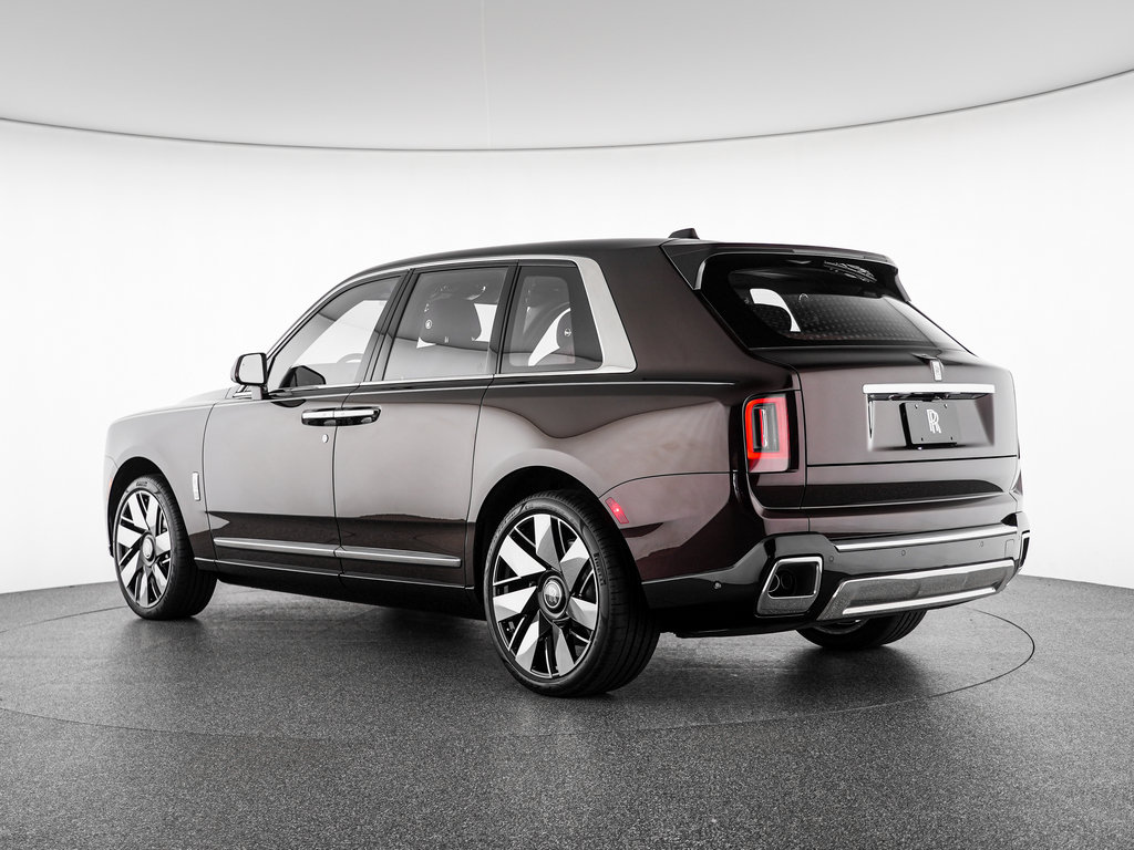 New 2026 Rolls-Royce Cullinan AWD/4WD image 2