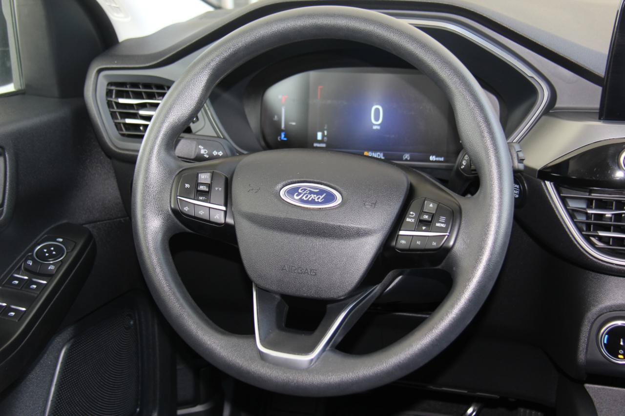 Used 2025 Ford Escape Active AWD/4WD image 11