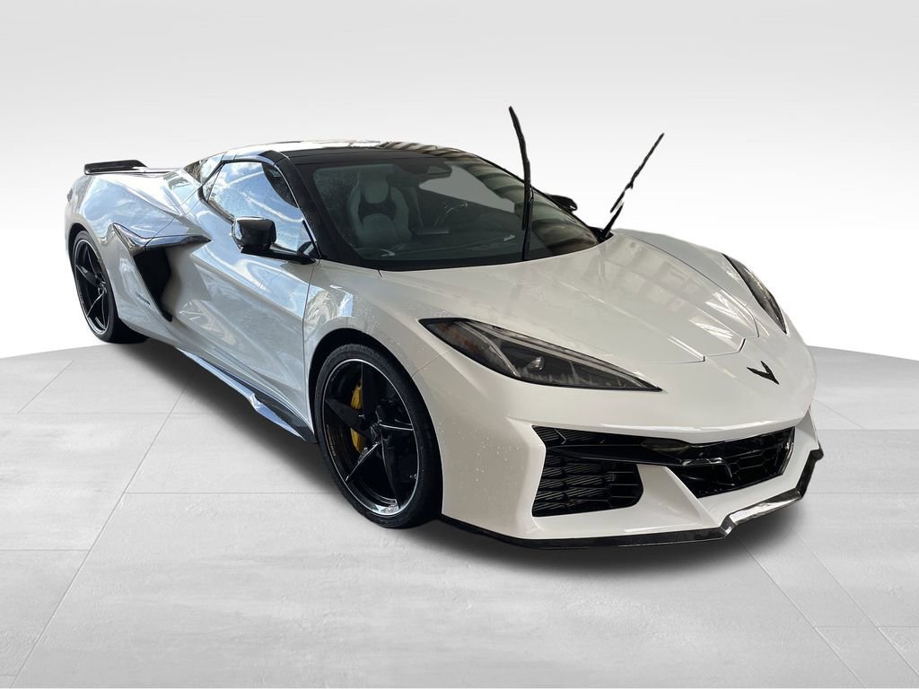 Certified 2025 Chevrolet Corvette E-Ray w/ Stealth Interior Trim Package image 6