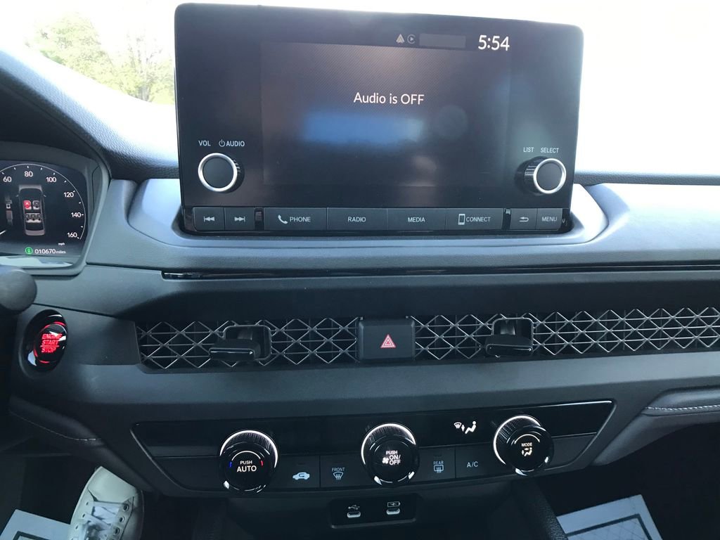 Certified 2023 Honda Accord LX image 19