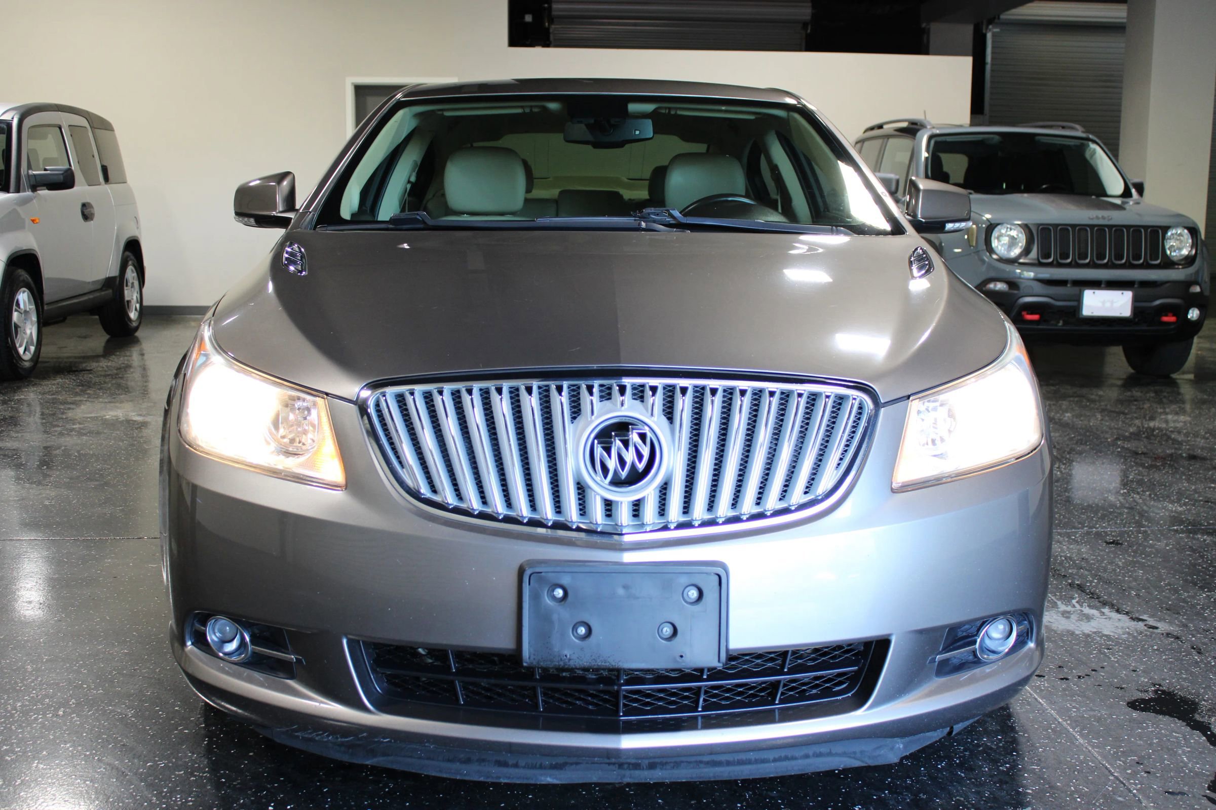 Used 2011 Buick LaCrosse CXL image 7