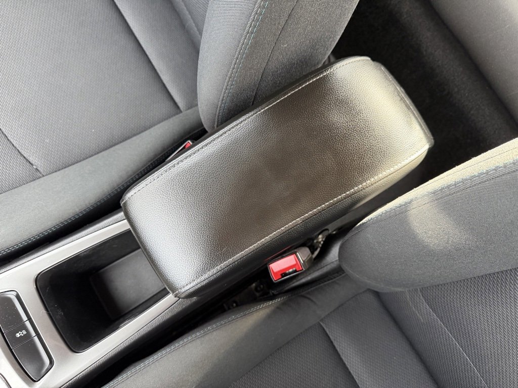 Used 2018 Chevrolet Cruze LT w/ LT Fleet Convenience Package image 26