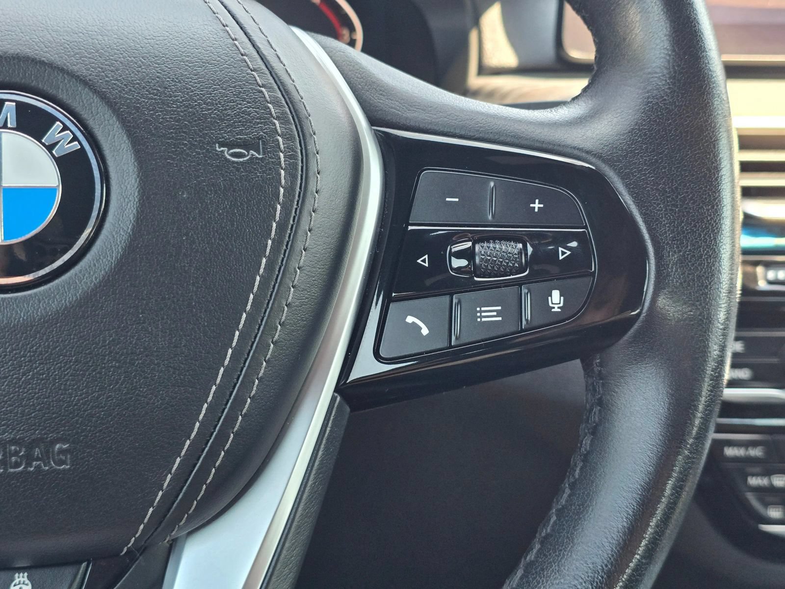 Used 2021 BMW 530i xDrive AWD/4WD image 28