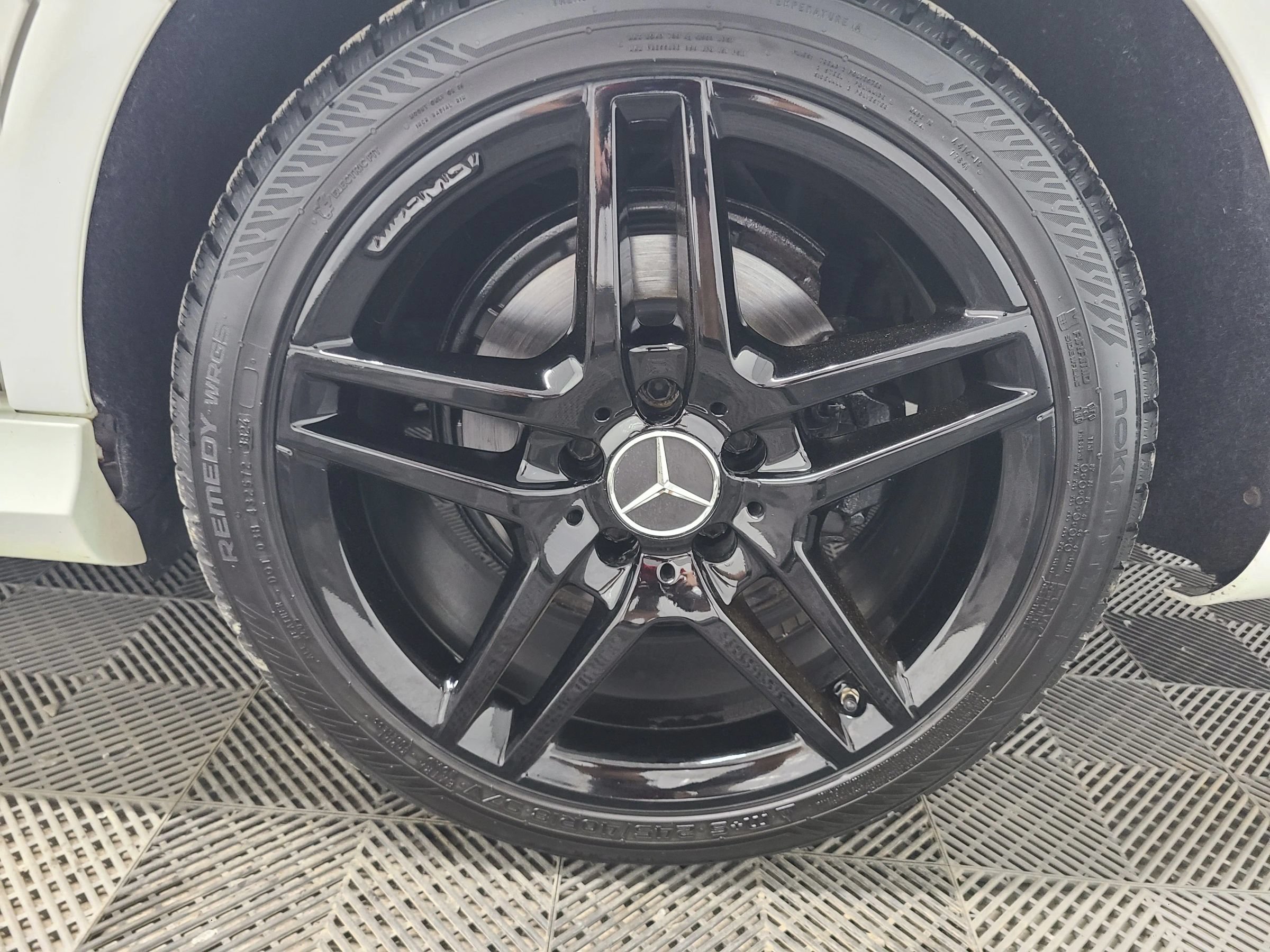 Used 2016 Mercedes-Benz E 350 4MATIC Wagon image 17