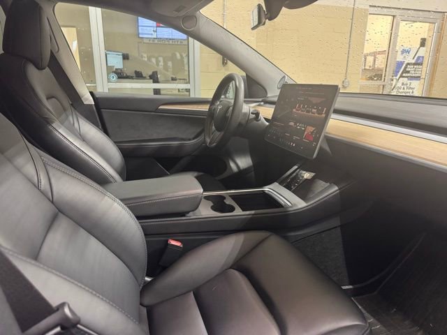 Used 2023 Tesla Model Y Long Range AWD/4WD image 13