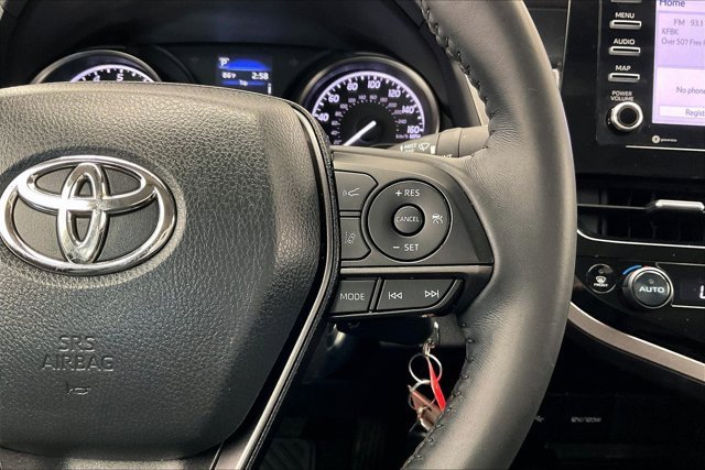 Used 2024 Toyota Camry SE image 22