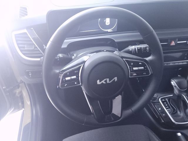 Used 2024 Kia Seltos S AWD/4WD image 14