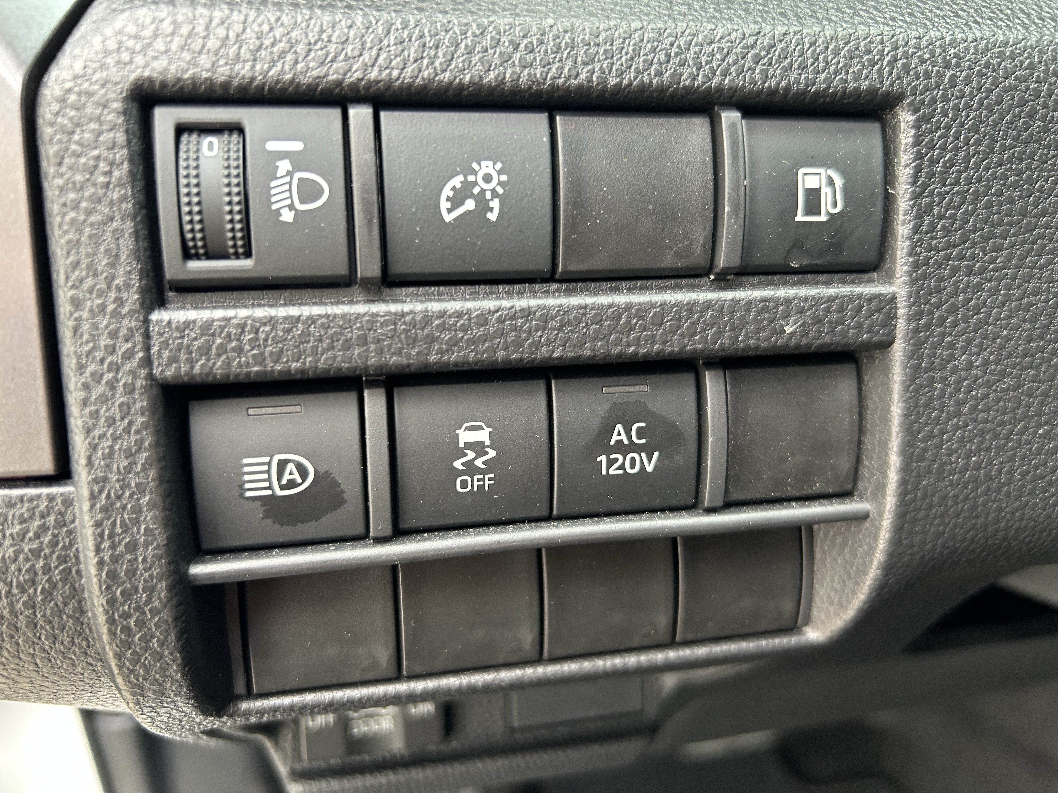 Certified 2025 Toyota Tacoma TRD Sport AWD/4WD image 19
