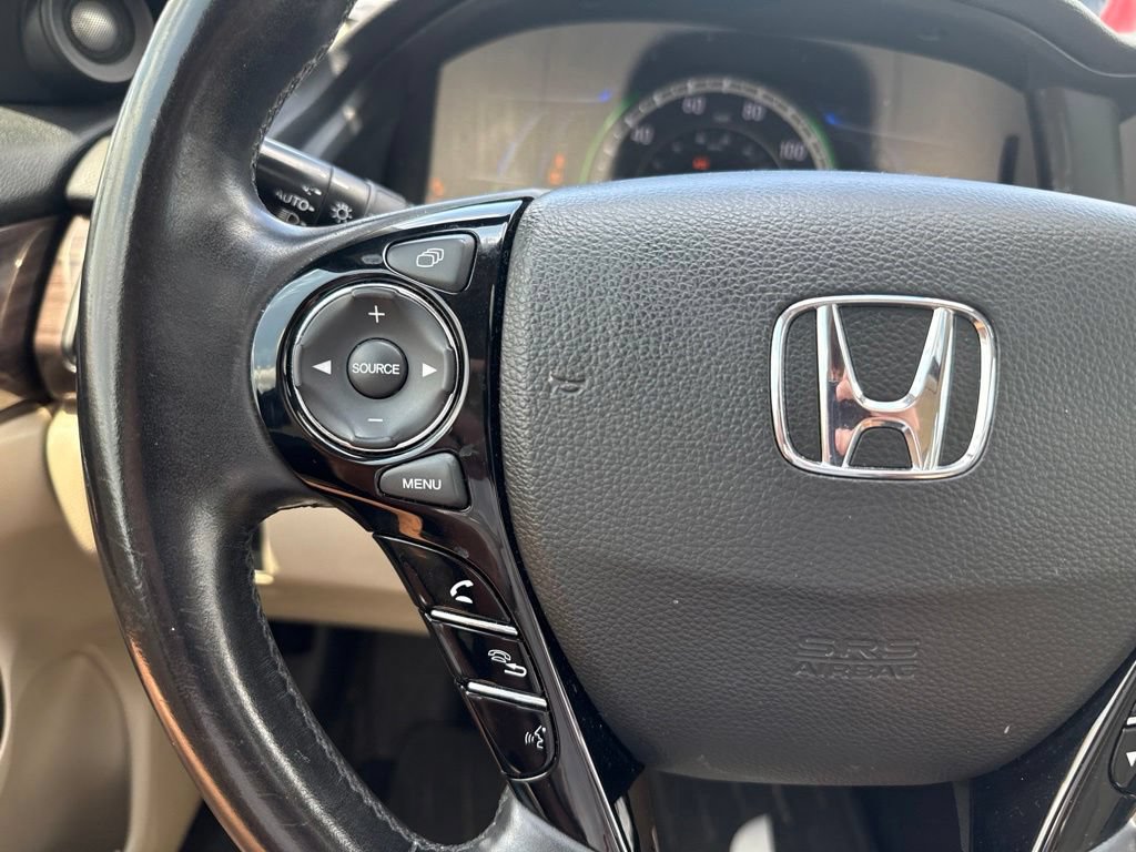 Used 2017 Honda Accord Touring image 21