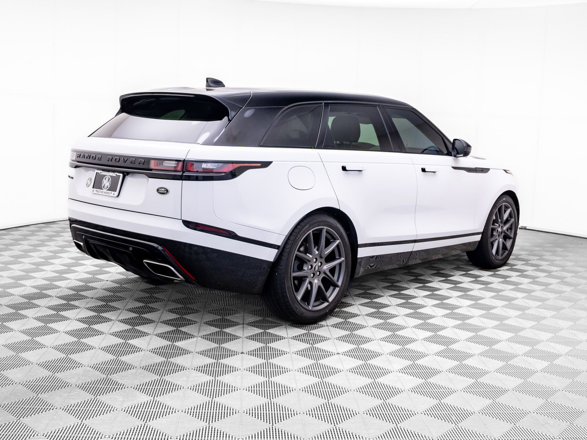 Used 2023 Land Rover Range Rover Velar R-Dynamic S AWD/4WD image 5