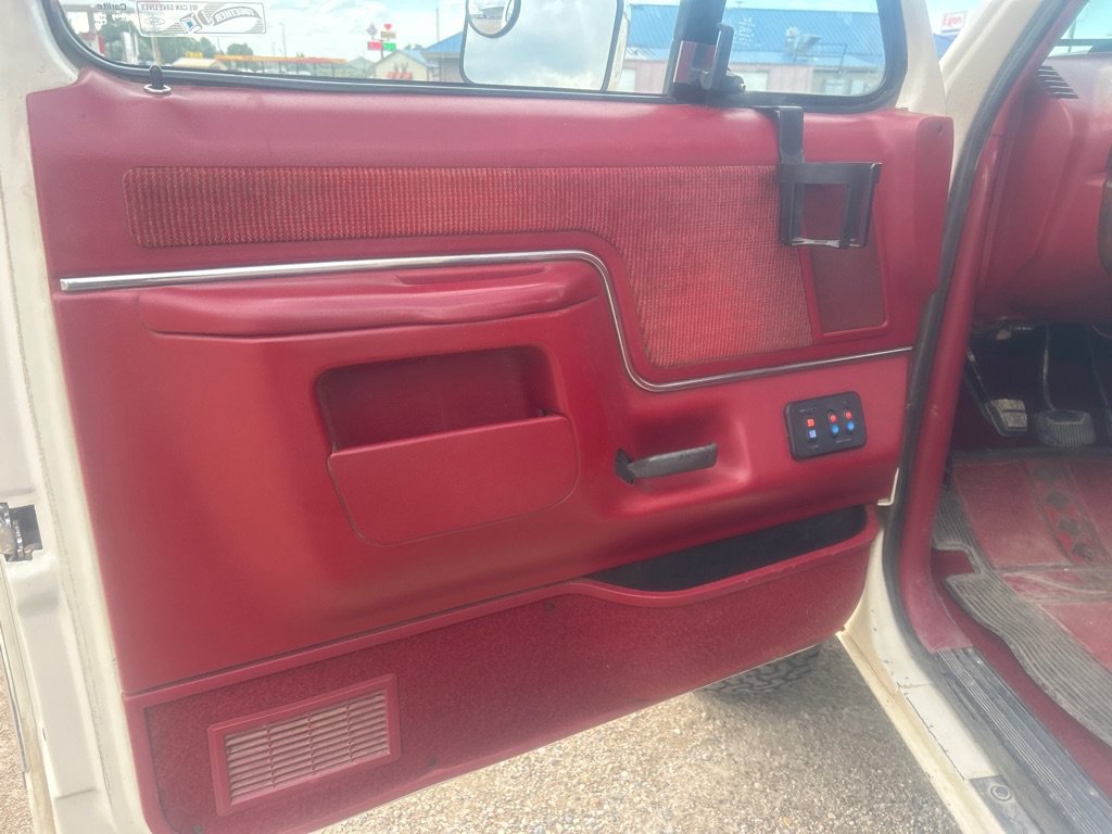 Used 1990 Ford F350 4x4 Regular Cab image 8