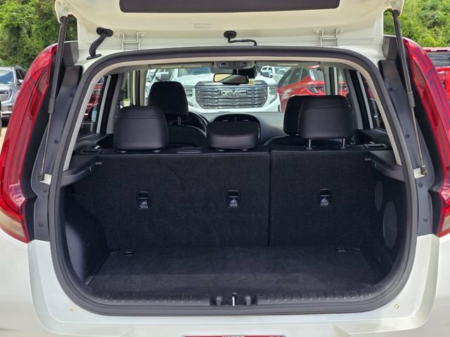 Used 2022 Kia Soul Turbo FWD image 9