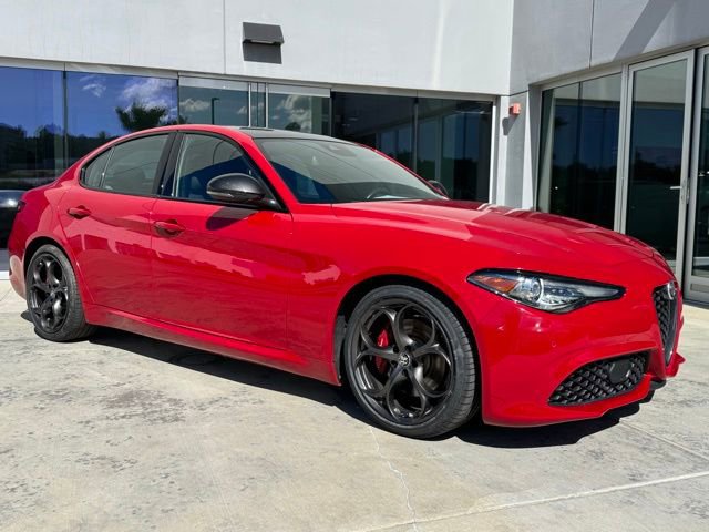 Used 2021 Alfa Romeo Giulia Ti Sport video 1