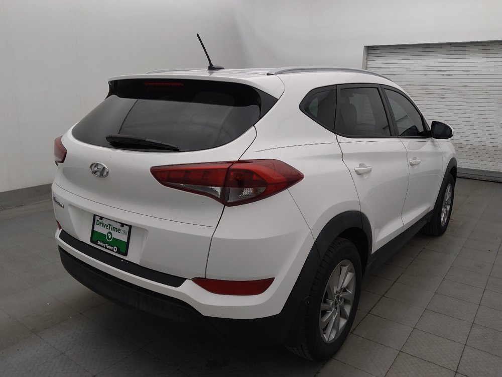 Used 2016 Hyundai Tucson SE w/ Option Group 02 FWD image 9