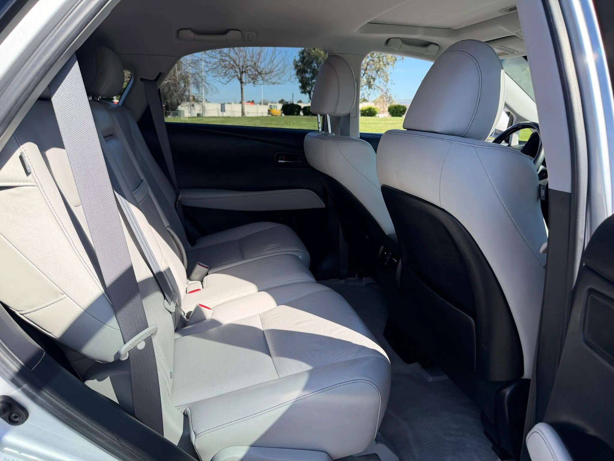 Used 2013 Lexus RX 450h FWD w/ Navigation Pkg image 16