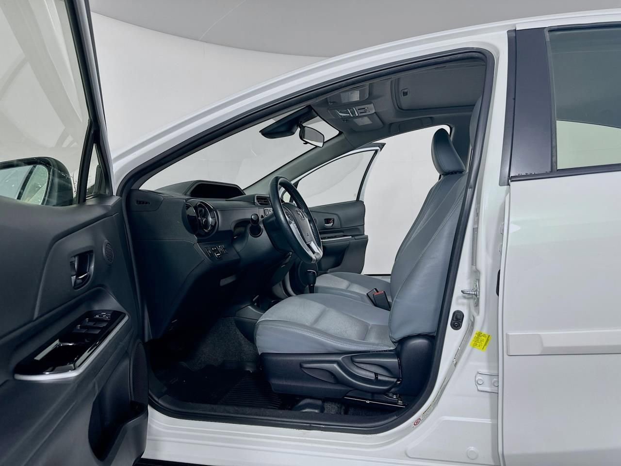 Used 2017 Toyota Prius C Four image 24