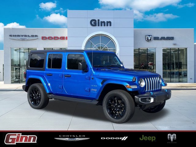Used 2022 Jeep Wrangler Unlimited Sahara w/ Cold Weather Group
