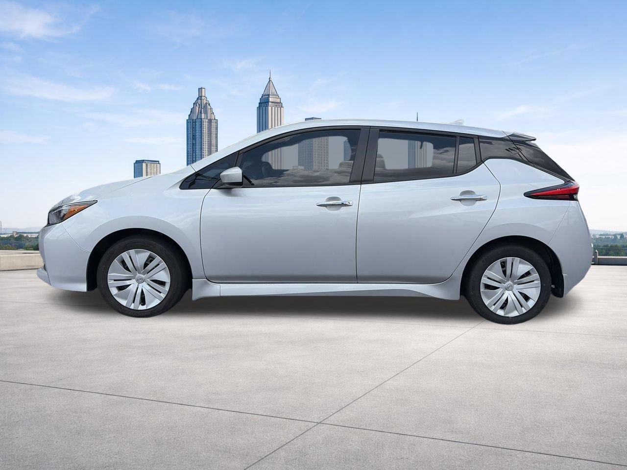 Used 2023 Nissan Leaf S FWD image 19