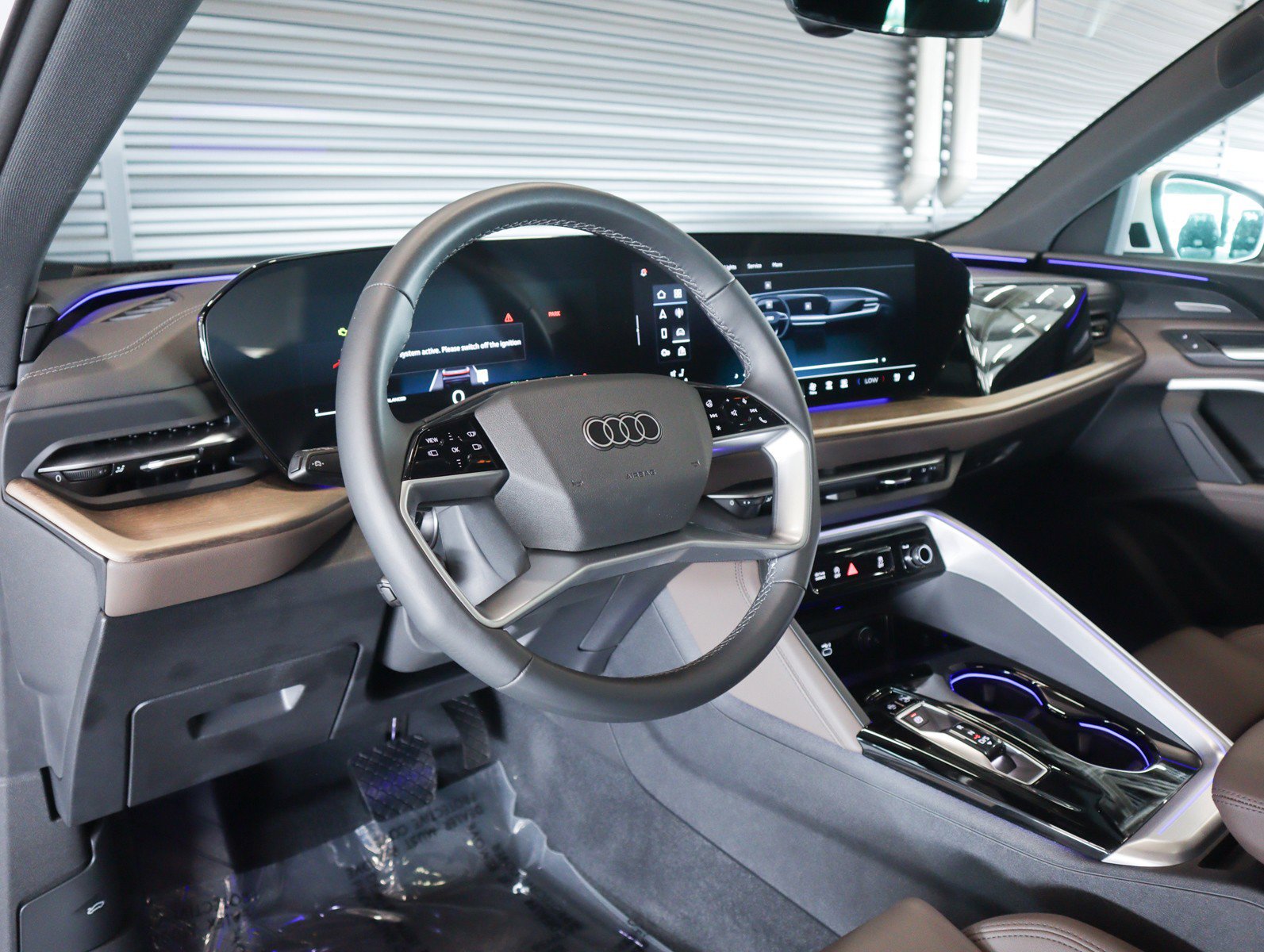 Certified 2025 Audi Q5 Premium Plus w/ Premium Plus image 17