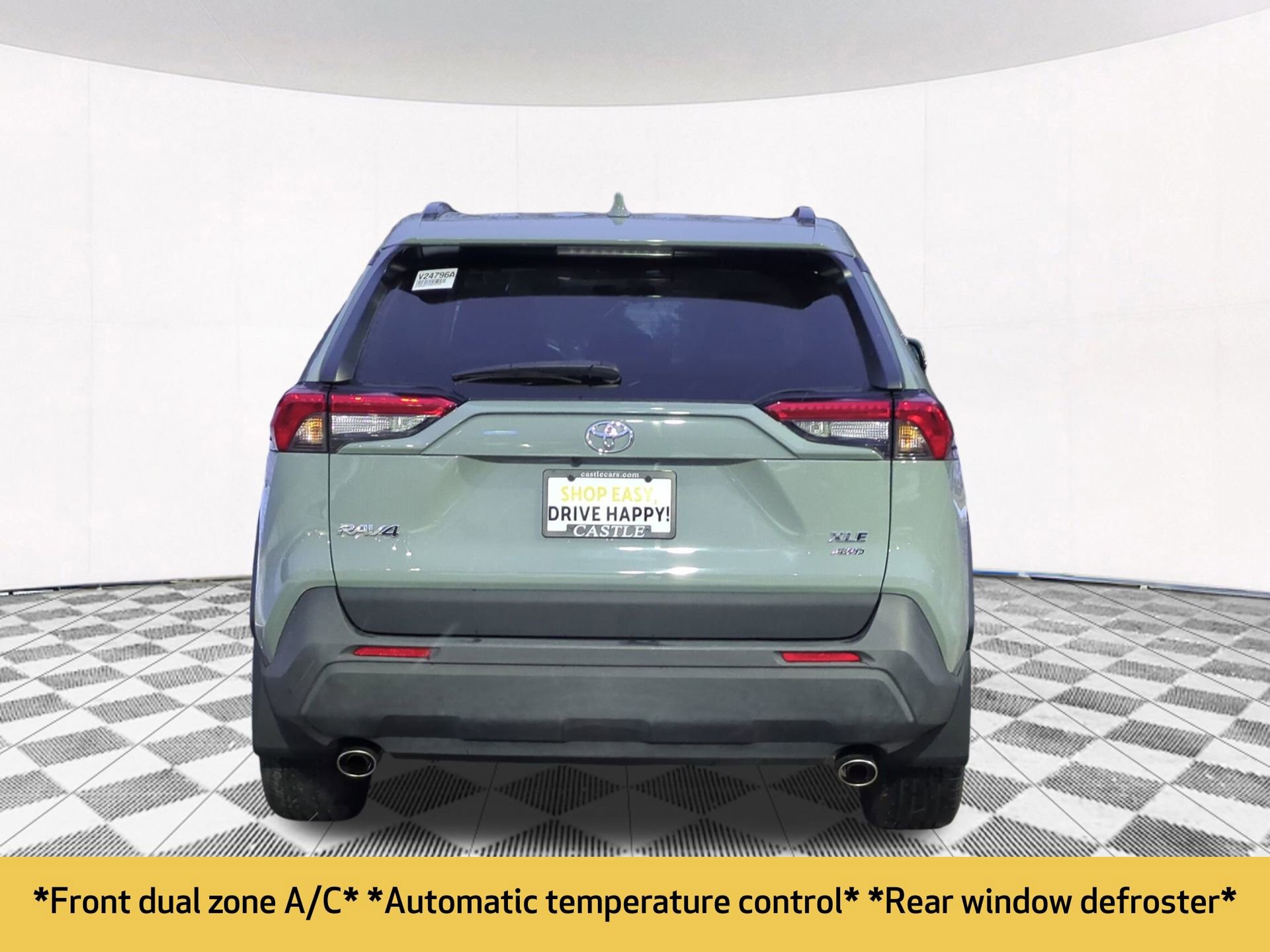 Used 2021 Toyota RAV4 XLE Premium image 4