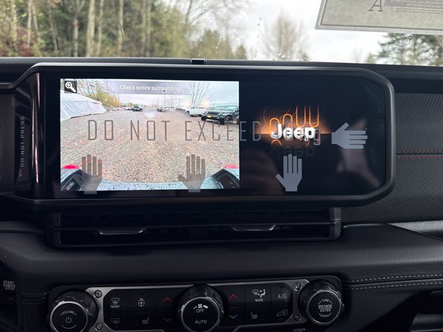New 2026 Jeep Gladiator Rubicon AWD/4WD image 24