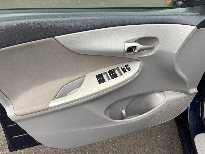 Used 2011 Toyota Corolla LE FWD image 10