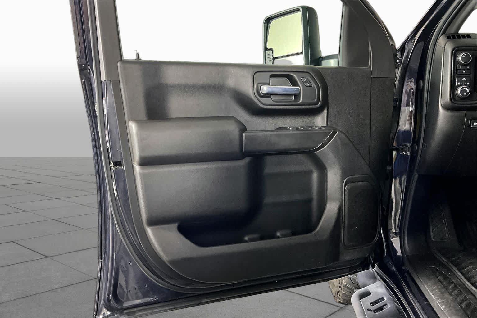 Used 2024 Chevrolet Silverado 2500 Custom w/ Custom Convenience Package AWD/4WD image 19