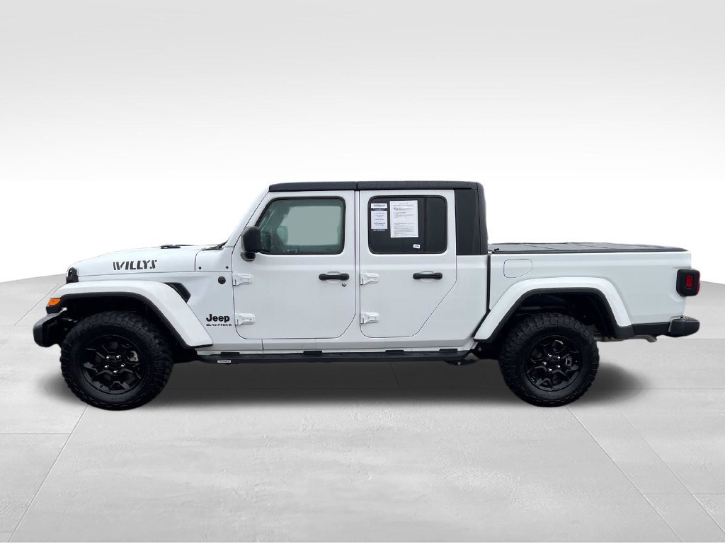 Used 2023 Jeep Gladiator Sport AWD/4WD image 2