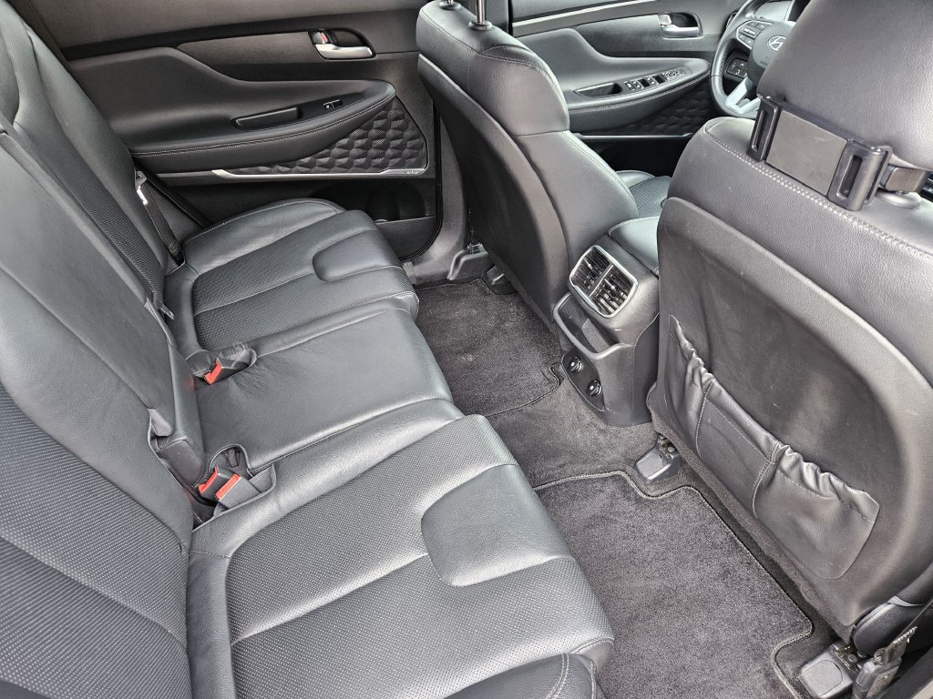 Used 2019 Hyundai Santa Fe Limited AWD/4WD image 27