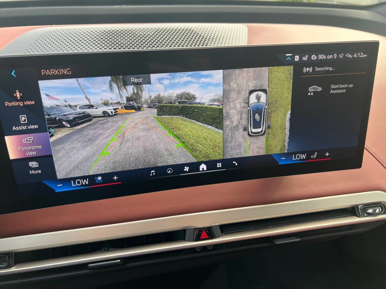 Used 2025 BMW iX xDrive50 w/ Convenience Package image 18