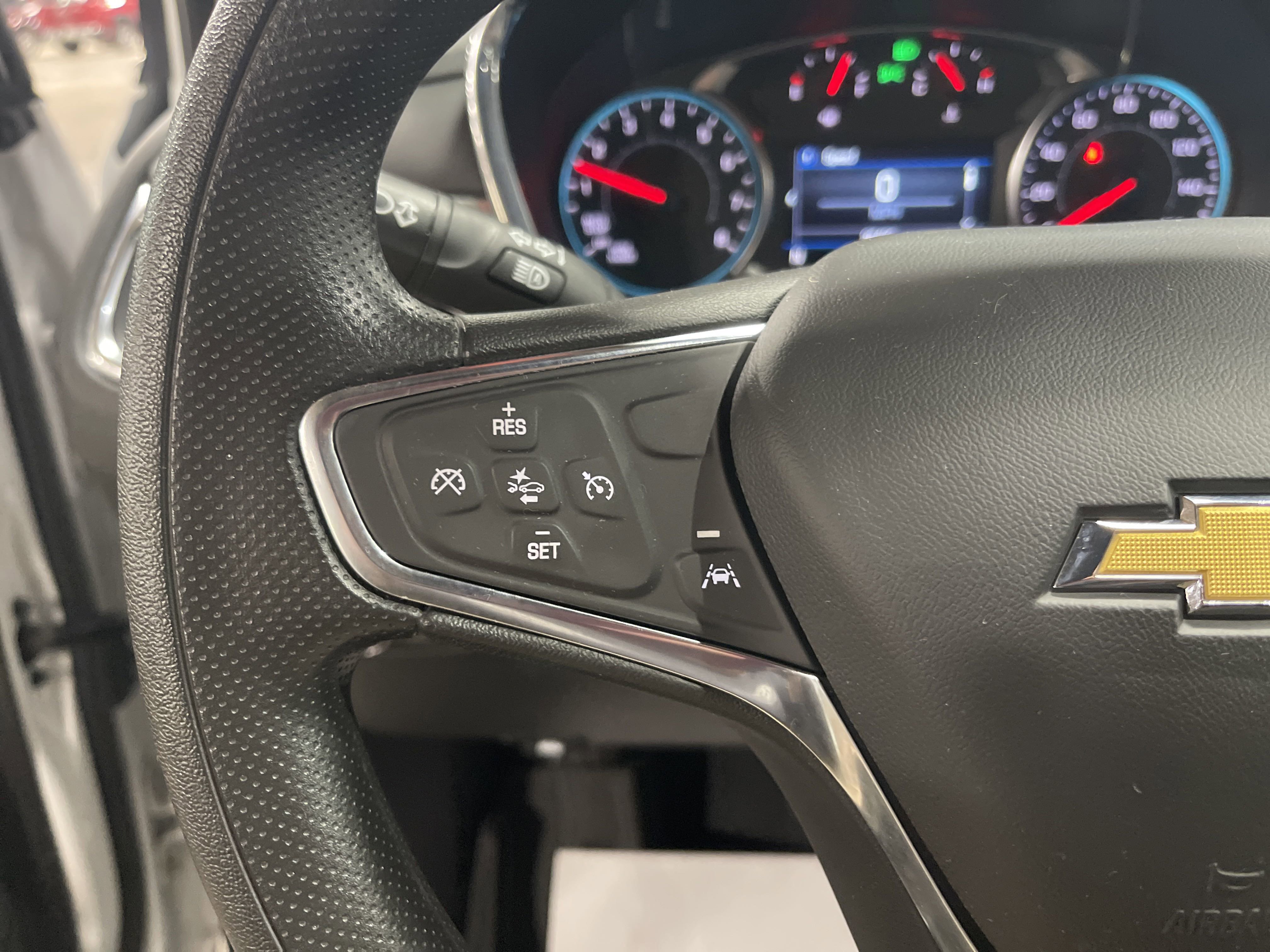 Used 2023 Chevrolet Equinox LT w/ LPO, Floor Liner Package image 18