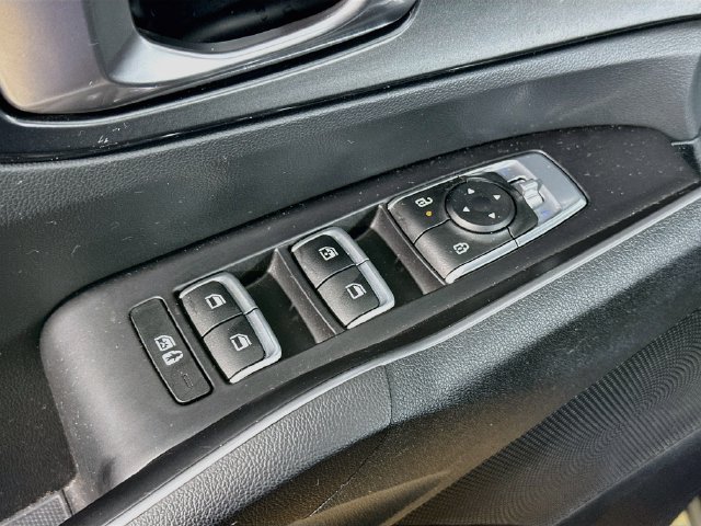Used 2025 Kia Sorento S w/ Panoramic Sunroof Package AWD/4WD image 18