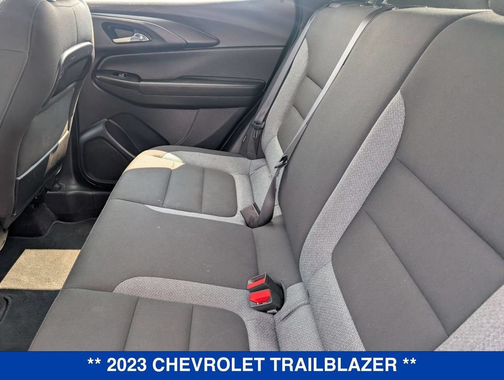 Used 2023 Chevrolet TrailBlazer LS FWD image 15