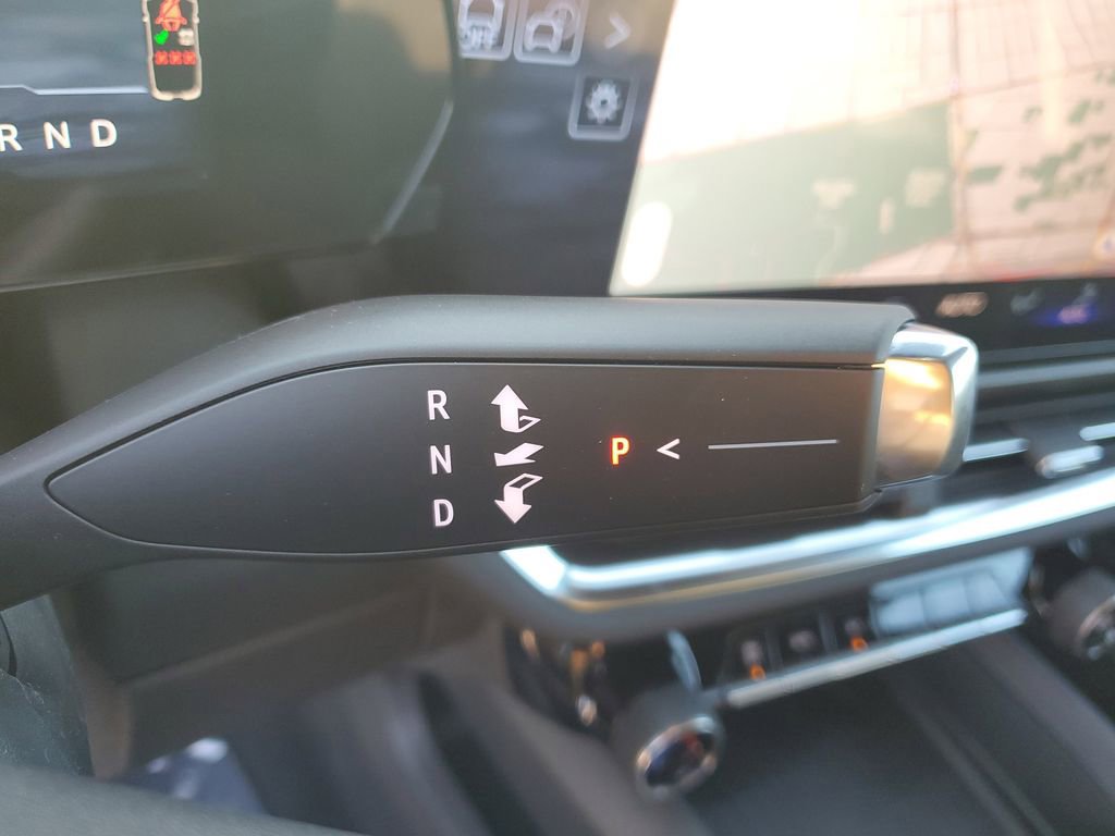 New 2026 Chevrolet Equinox EV LT image 24