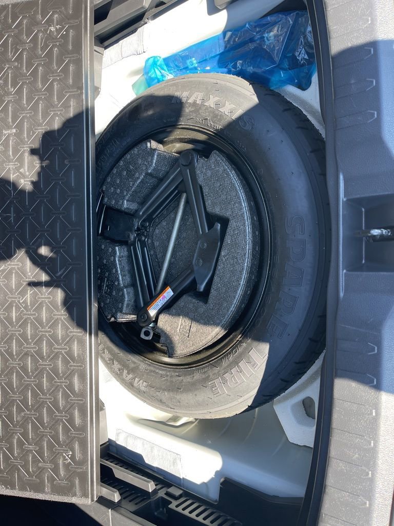 Used 2024 Toyota RAV4 LE image 27