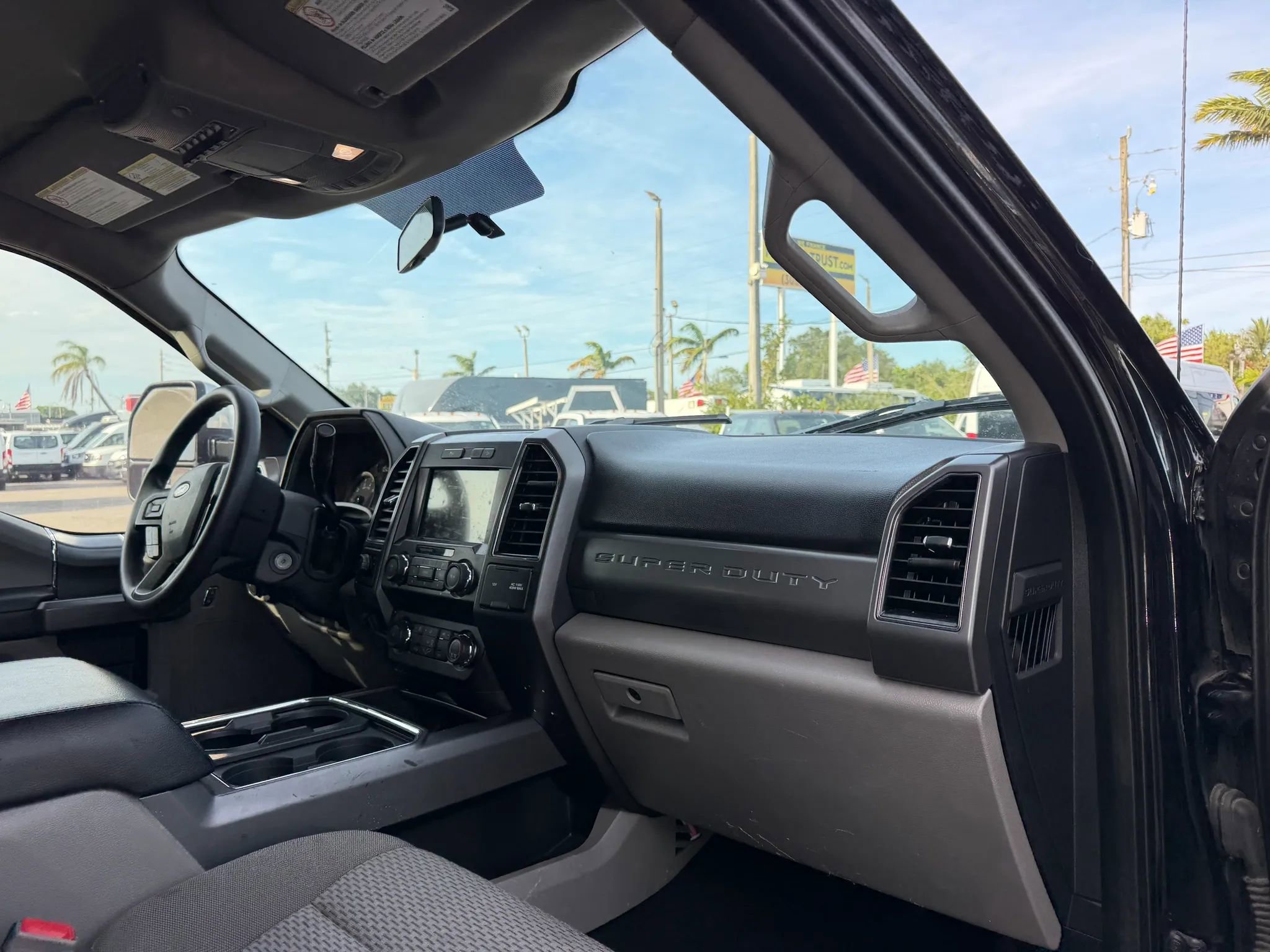 Used 2019 Ford F350 XLT w/ XLT Premium Package AWD/4WD image 20
