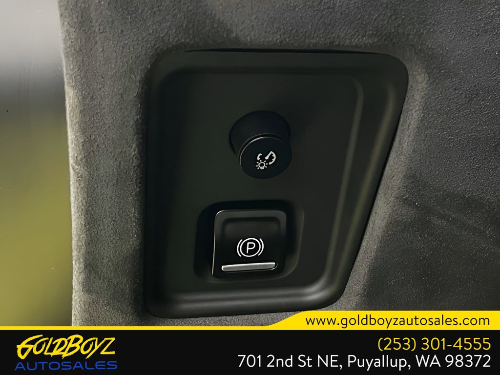 Used 2022 Chevrolet Corvette Stingray Premium Cpe w/ Z51 Performance Package image 31