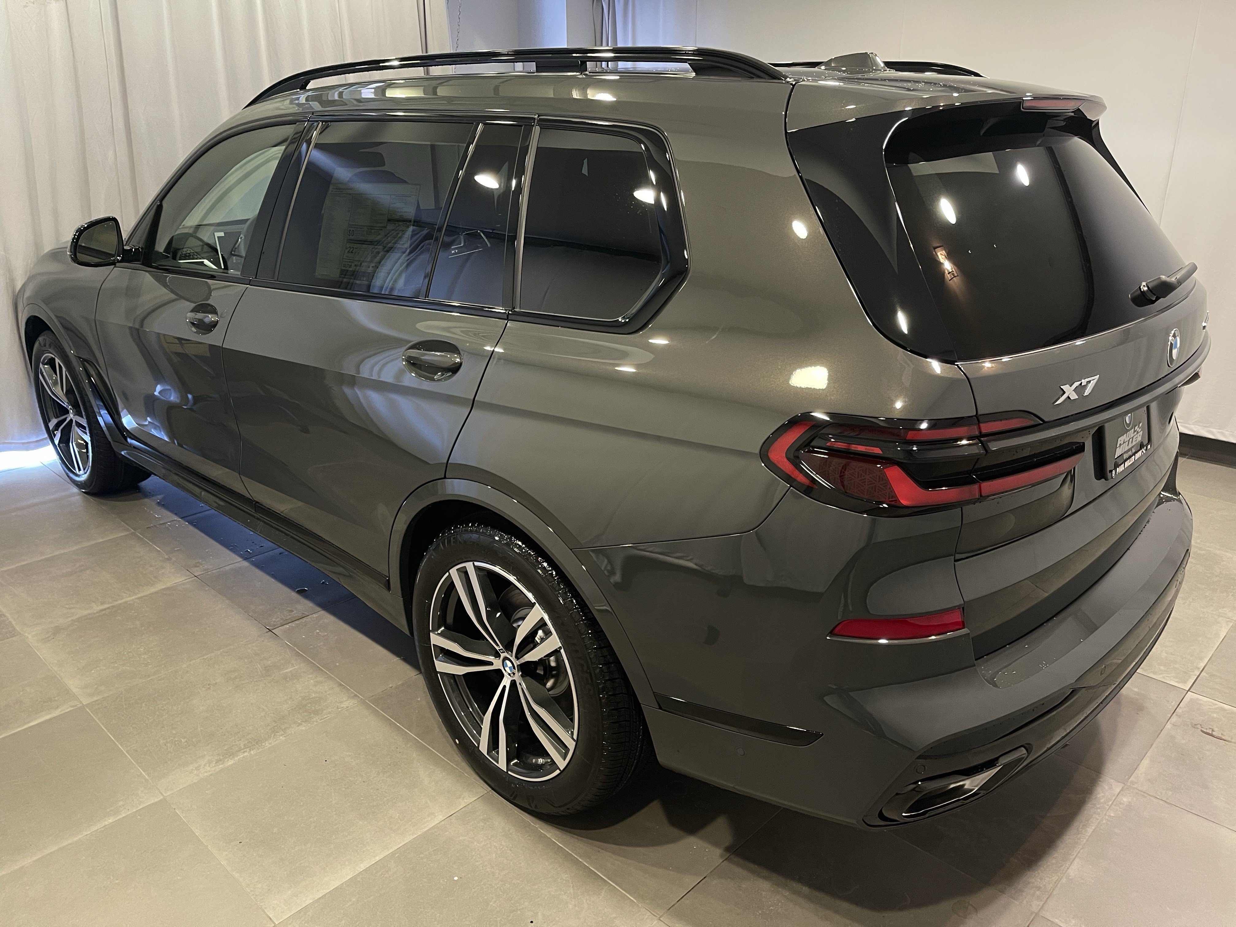 New 2027 BMW X7 xDrive40i w/ Executive Package AWD/4WD image 4