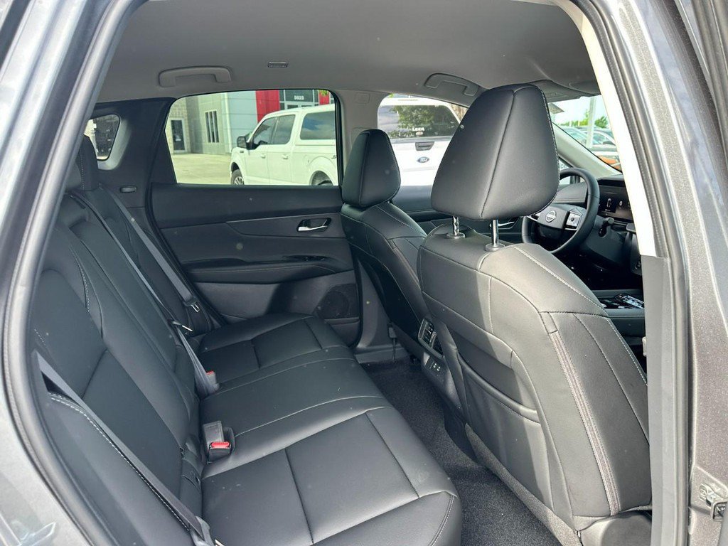 Used 2026 Nissan Murano SV AWD/4WD image 4