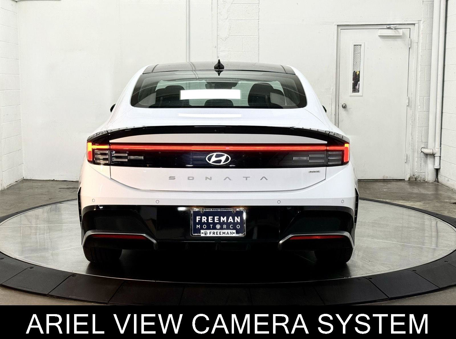 Used 2025 Hyundai Sonata Limited FWD image 8