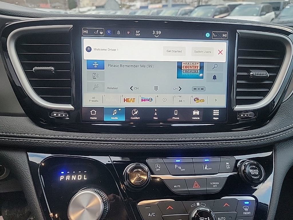 New 2026 Chrysler Pacifica Select image 12