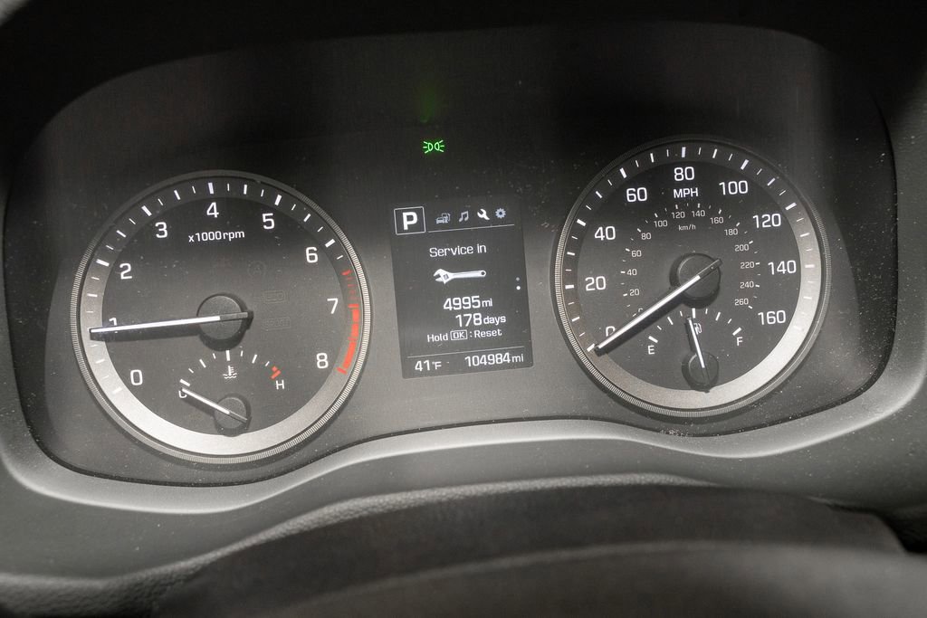 Used 2018 Hyundai Tucson Sport image 16