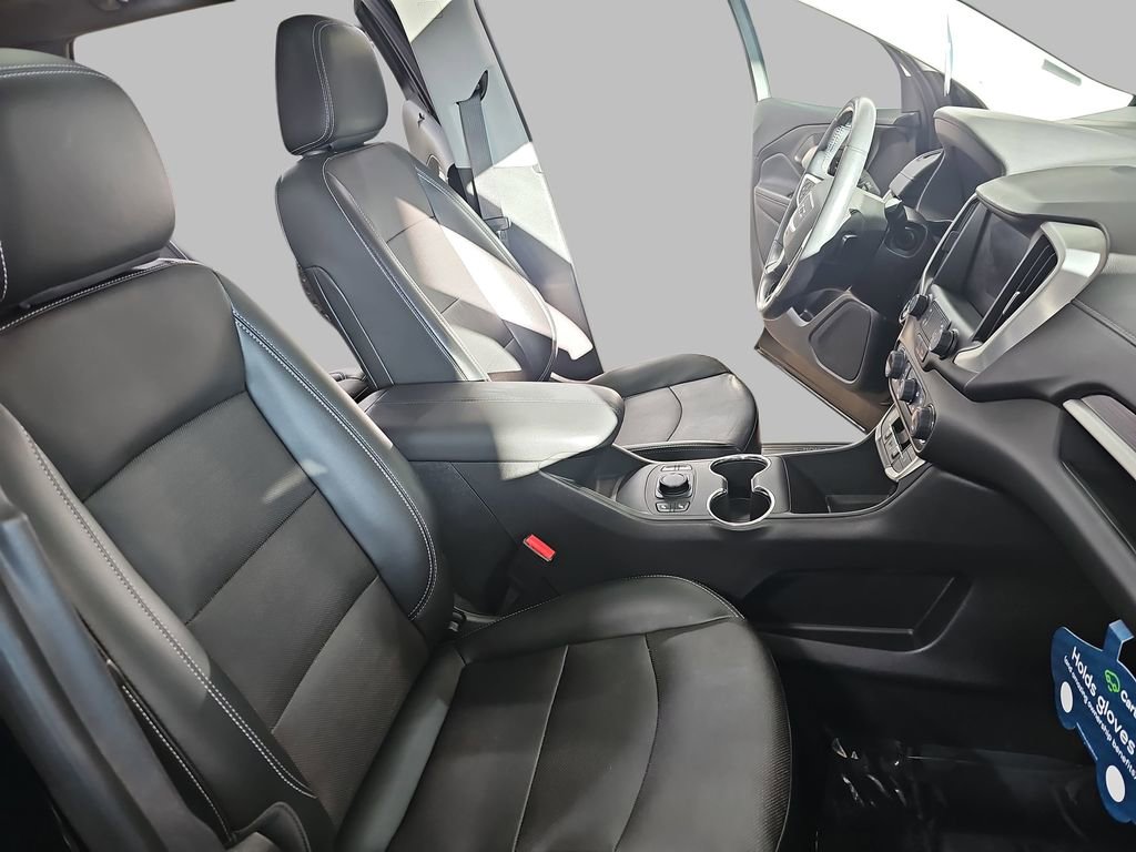 Certified 2022 GMC Terrain SLT w/ Elevation Edition AWD/4WD image 13