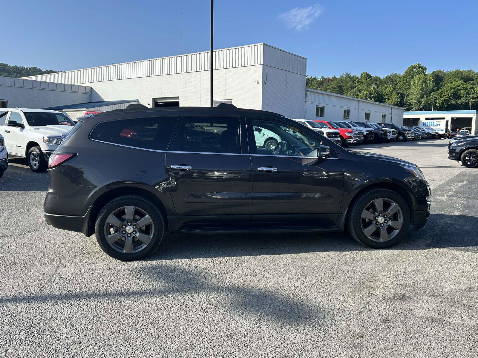 Used 2017 Chevrolet Traverse LT AWD/4WD image 8
