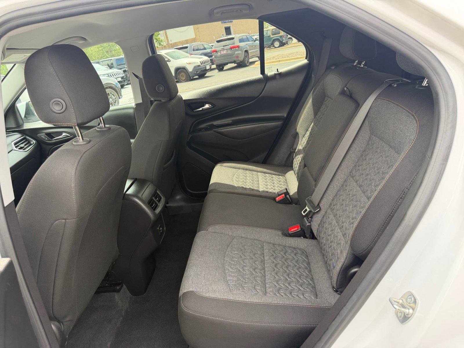Used 2024 Chevrolet Equinox LT AWD/4WD image 17